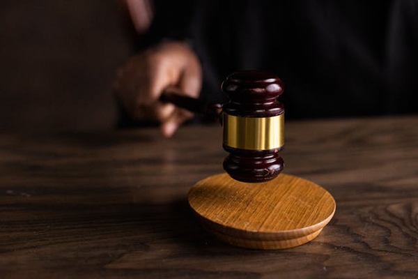 域名到期未續費，牽出的法律風險警示